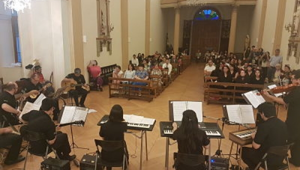 Coro y Ensamble campus San Felipe brindaron su tradicional concierto de fin de año.